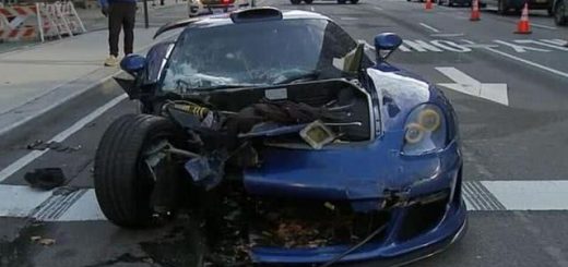 华裔富豪在空旷的纽约市中心毒驾飙车，撞毁530万元限量超跑