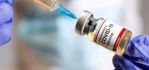 美國過去一周新冠死亡人數創新高，特朗普再施壓疫苗審批