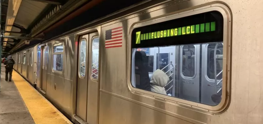 真值錢~啊！紐約地鐵終於裝上安全門，3站居然花了$1億！